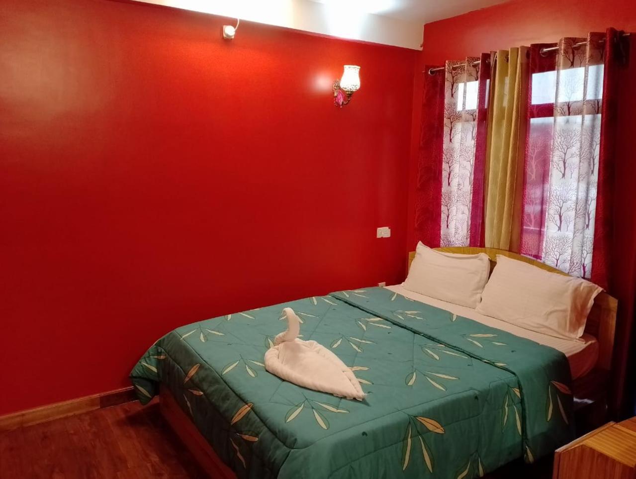 Aurora Guest House Shillong Exterior photo